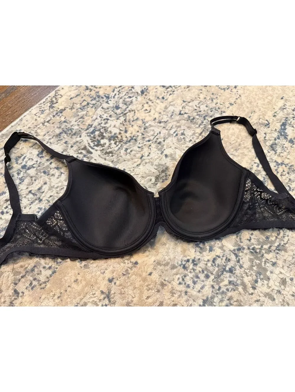 Chantelle Women's Merci Spacer T-Shirt Underwire Bra Black 34 DD